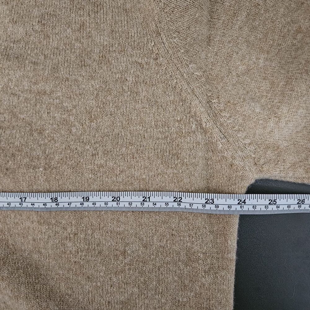 LANDS' END Men's Sweater Tan V-Neck Lambswool Long Sleeve Size L - Picture 5 of 6